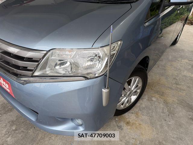 Nissan SERENA 2013-12 8745755-16