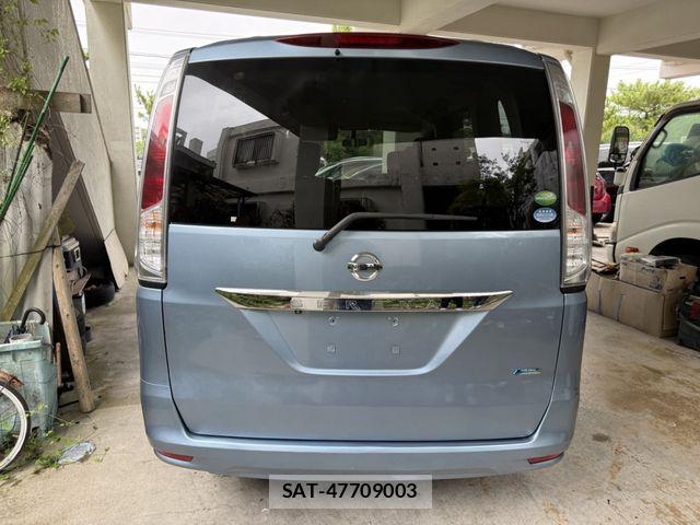 Nissan SERENA 2013-12 8745755-4