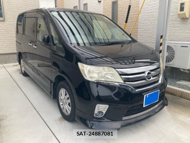 Nissan SERENA 2013-10 8745757-0