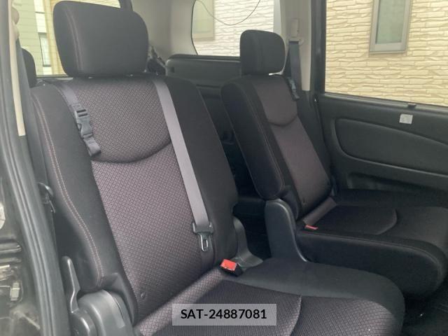 Nissan SERENA 2013-10 8745757-13