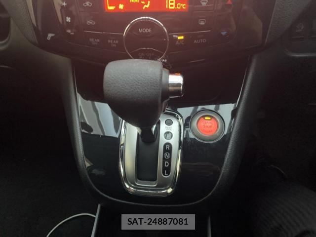 Nissan SERENA 2013-10 8745757-22