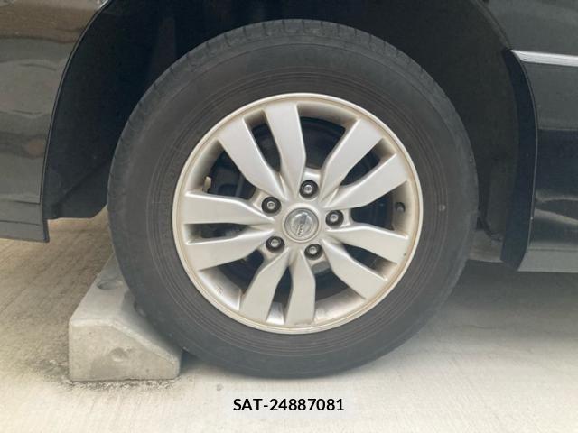 Nissan SERENA 2013-10 8745757-6