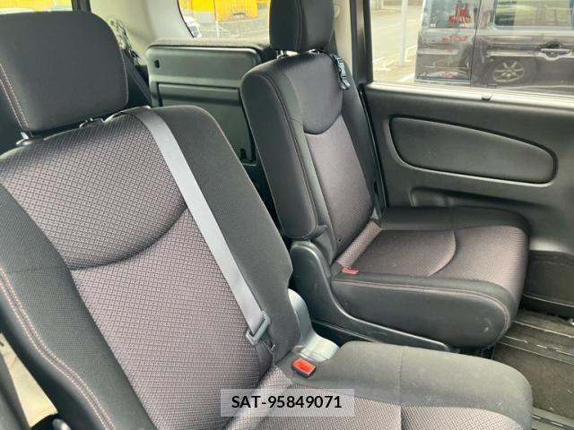 Nissan SERENA 2014-01 8745759-9