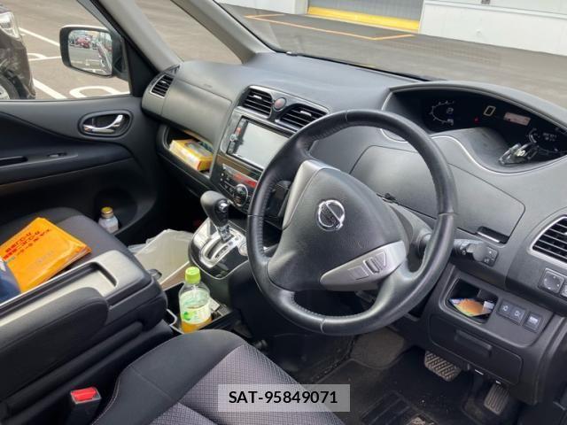 Nissan SERENA 2014-01 8745759-11