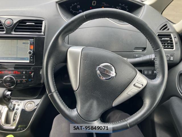 Nissan SERENA 2014-01 8745759-16