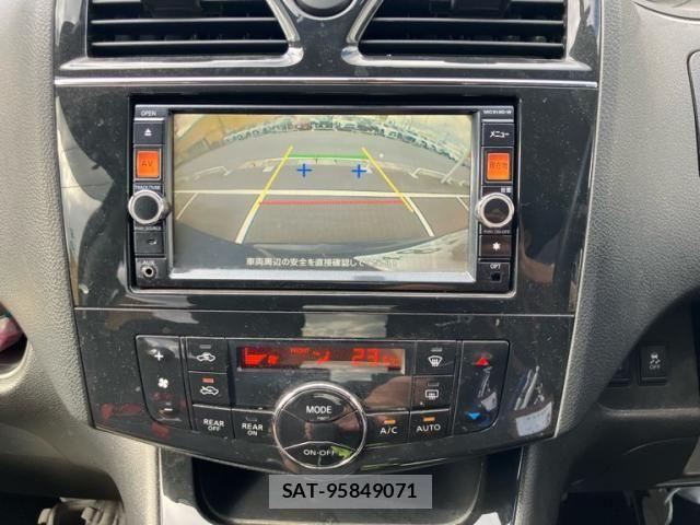Nissan SERENA 2014-01 8745759-17