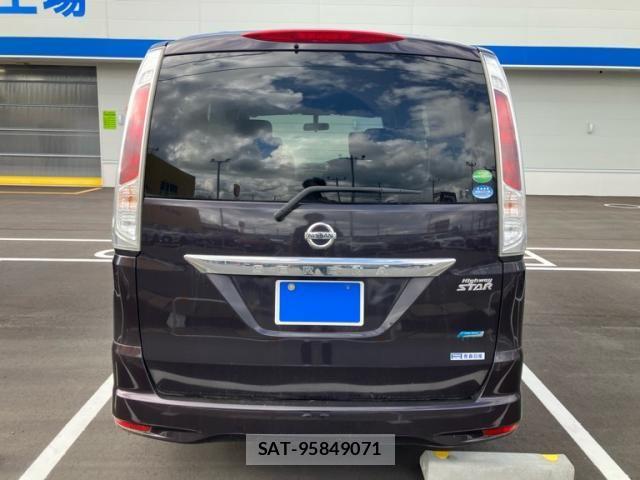 Nissan SERENA 2014-01 8745759-2