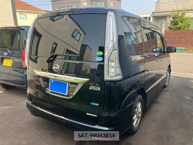 Nissan SERENA 2015-07 8781973-5