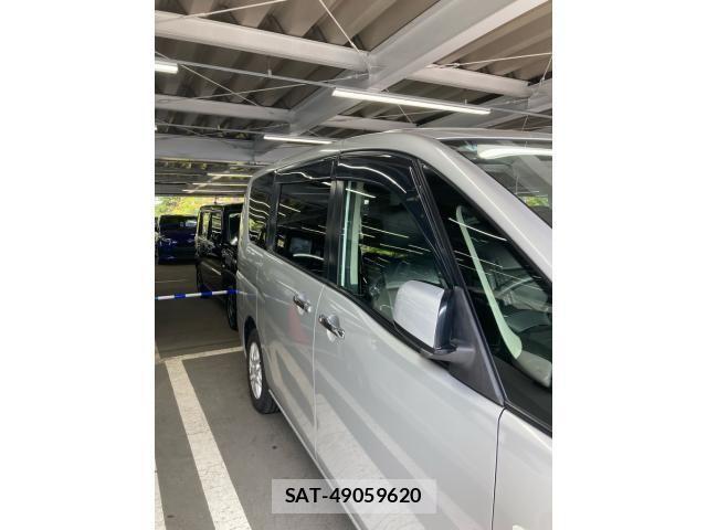 Nissan SERENA 2012-07 8781974-5