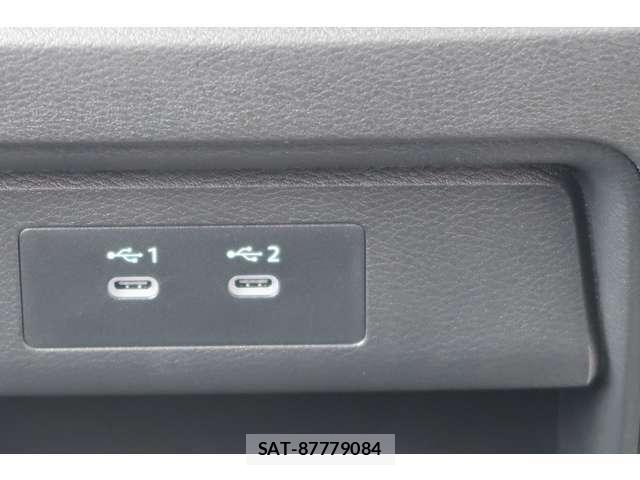 Nissan SERENA 2026-03 8781972-11