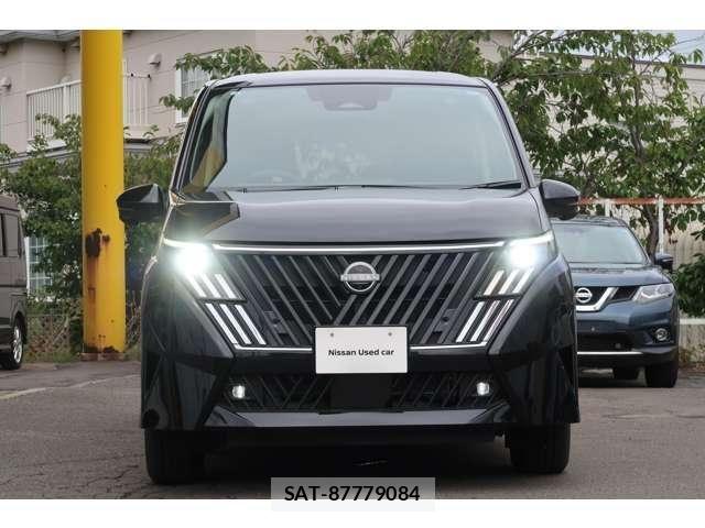 Nissan SERENA 2026-03 8781972-17