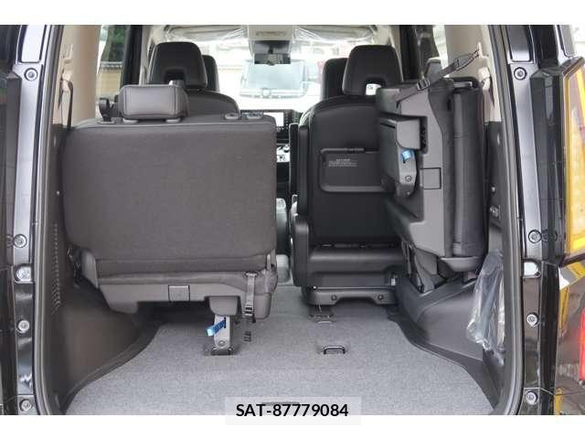 Nissan SERENA 2026-03 8781972-23