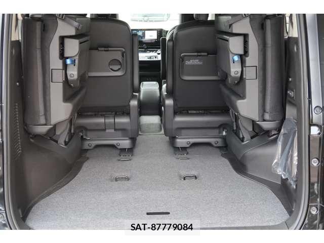 Nissan SERENA 2026-03 8781972-24