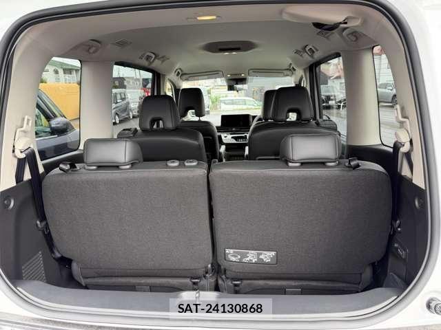 Nissan SERENA 2026-03 8781971-17
