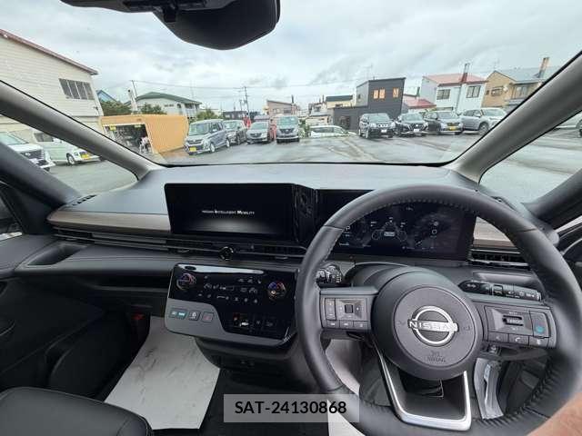 Nissan SERENA 2026-03 8781971-5
