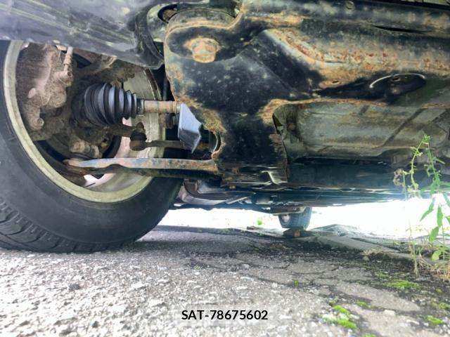 Nissan SERENA 2007-09 8781975-9