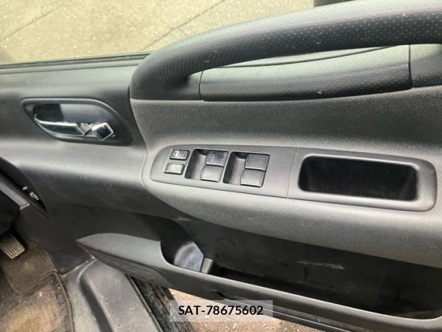 Nissan SERENA 2007-09 8781975-17