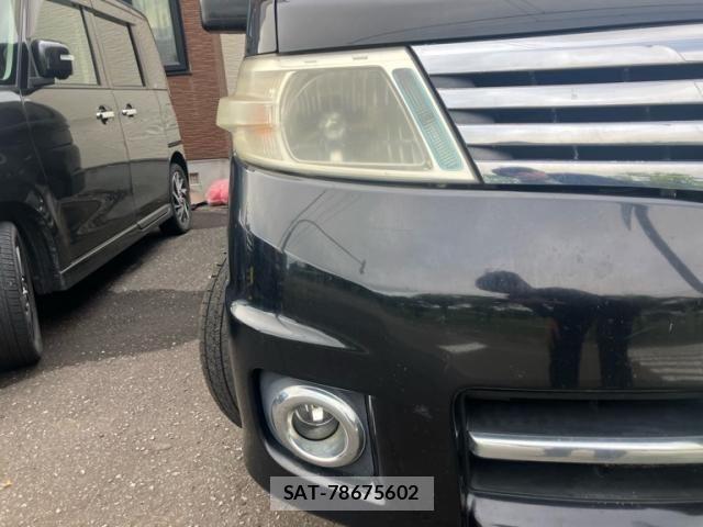 Nissan SERENA 2007-09 8781975-3