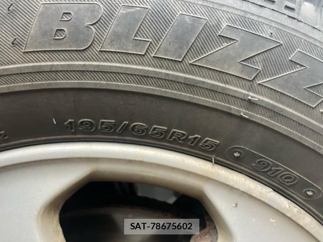 Nissan SERENA 2007-09 8781975-7
