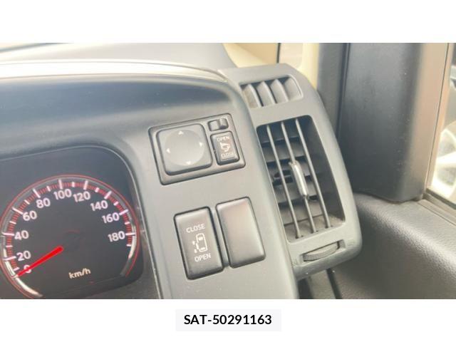Nissan SERENA 2009-08 8797426-24