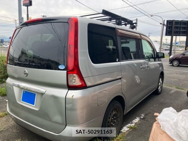 Nissan SERENA 2009-08 8797426-4
