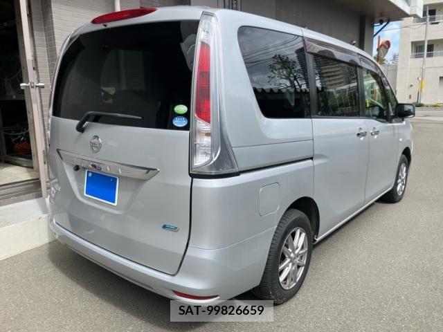 Nissan SERENA 2011-07 8797424-3