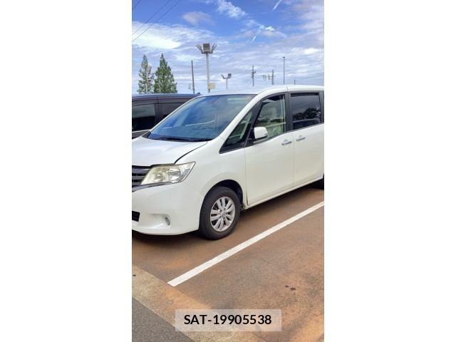 Nissan SERENA 2012-09 8831482-9