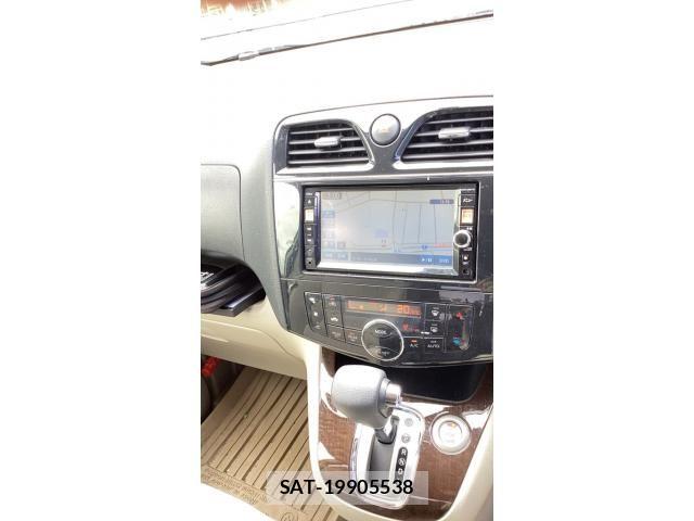 Nissan SERENA 2012-09 8831482-11