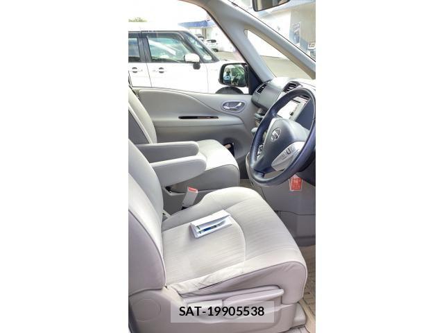 Nissan SERENA 2012-09 8831482-2