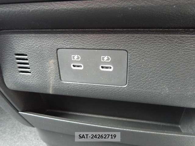 Nissan SERENA 2026-03 8831479-14