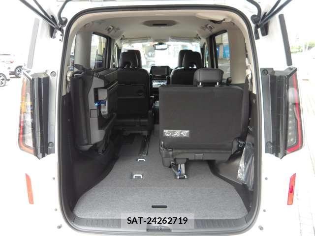 Nissan SERENA 2026-03 8831479-23