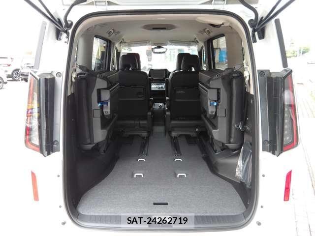 Nissan SERENA 2026-03 8831479-24