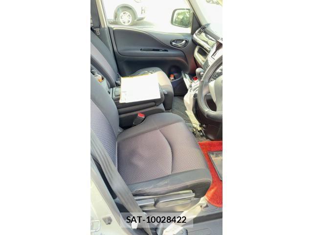 Nissan SERENA 2012-02 8831481-10