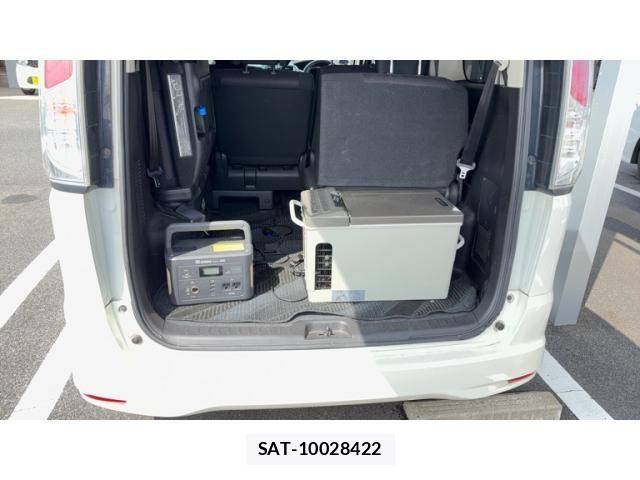 Nissan SERENA 2012-02 8831481-13