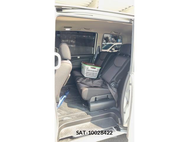 Nissan SERENA 2012-02 8831481-17