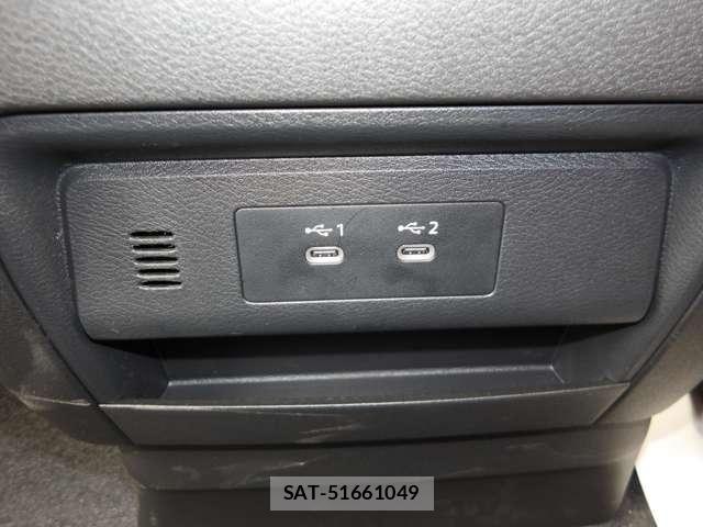 Nissan SERENA 2026-03 8831478-22