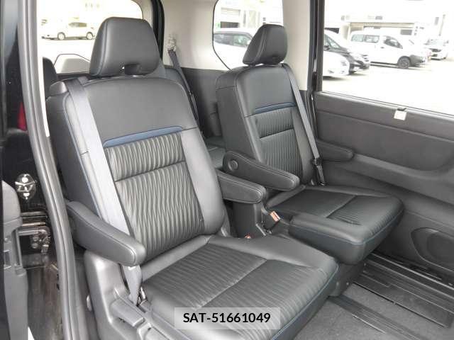 Nissan SERENA 2026-03 8831478-26