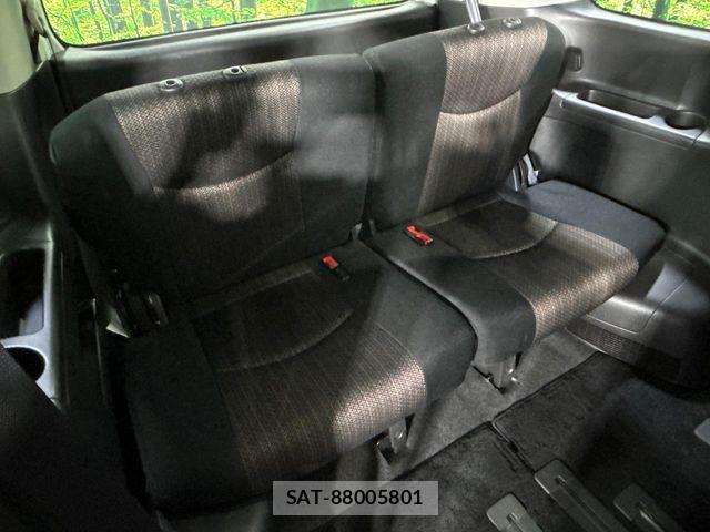 Nissan SERENA 2015-08 8849941-12