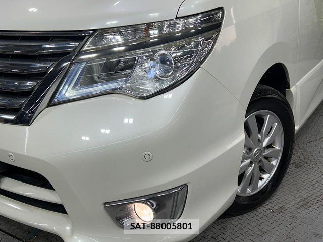 Nissan SERENA 2015-08 8849941-13