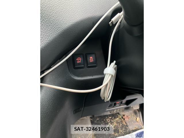 Nissan SERENA 2015-10 8882056-19