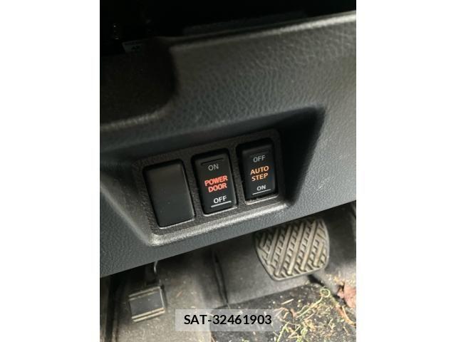 Nissan SERENA 2015-10 8882056-20