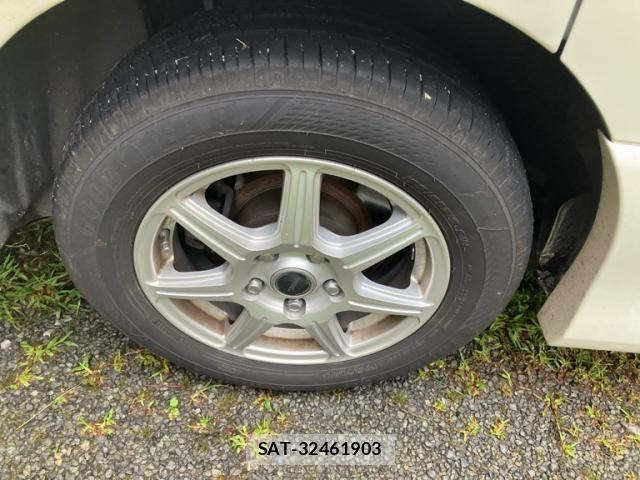 Nissan SERENA 2015-10 8882056-3