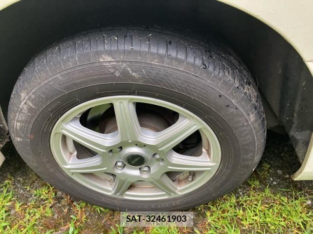 Nissan SERENA 2015-10 8882056-4