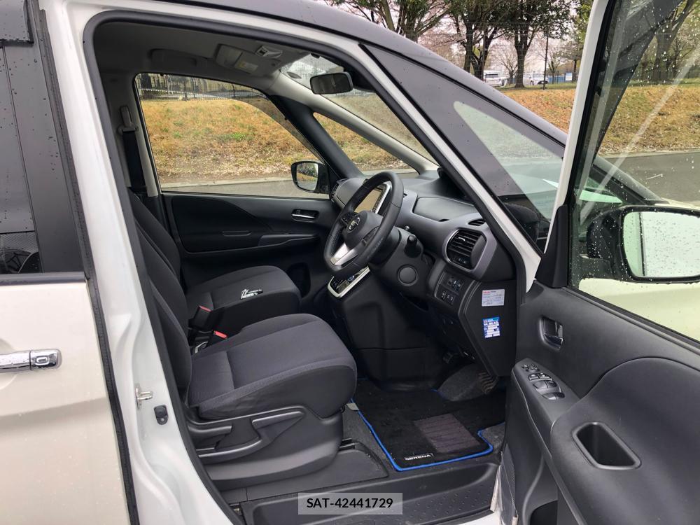 Nissan SERENA 2019 4649192-11