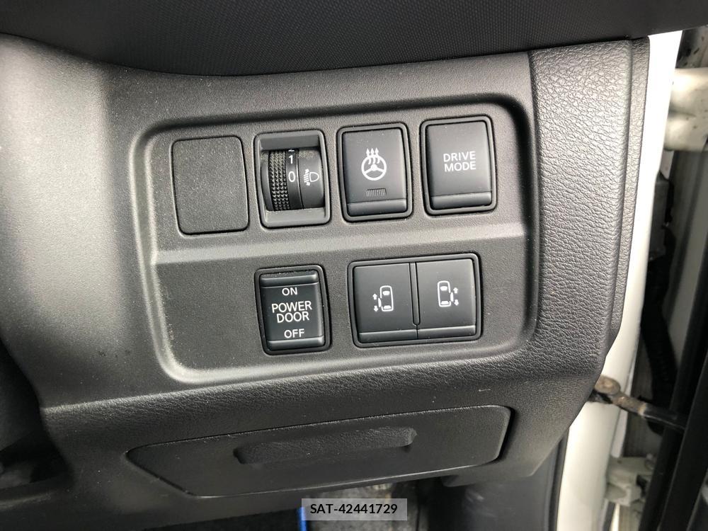 Nissan SERENA 2019 4649192-18
