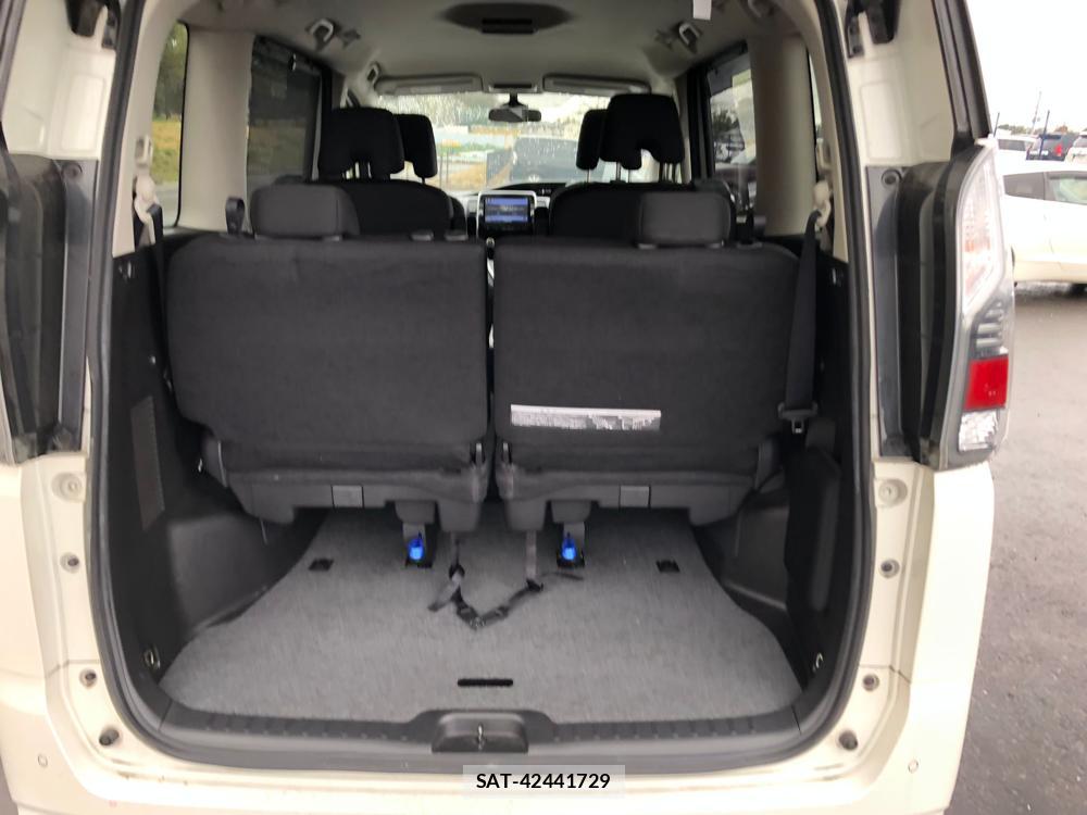 Nissan SERENA 2019 4649192-27