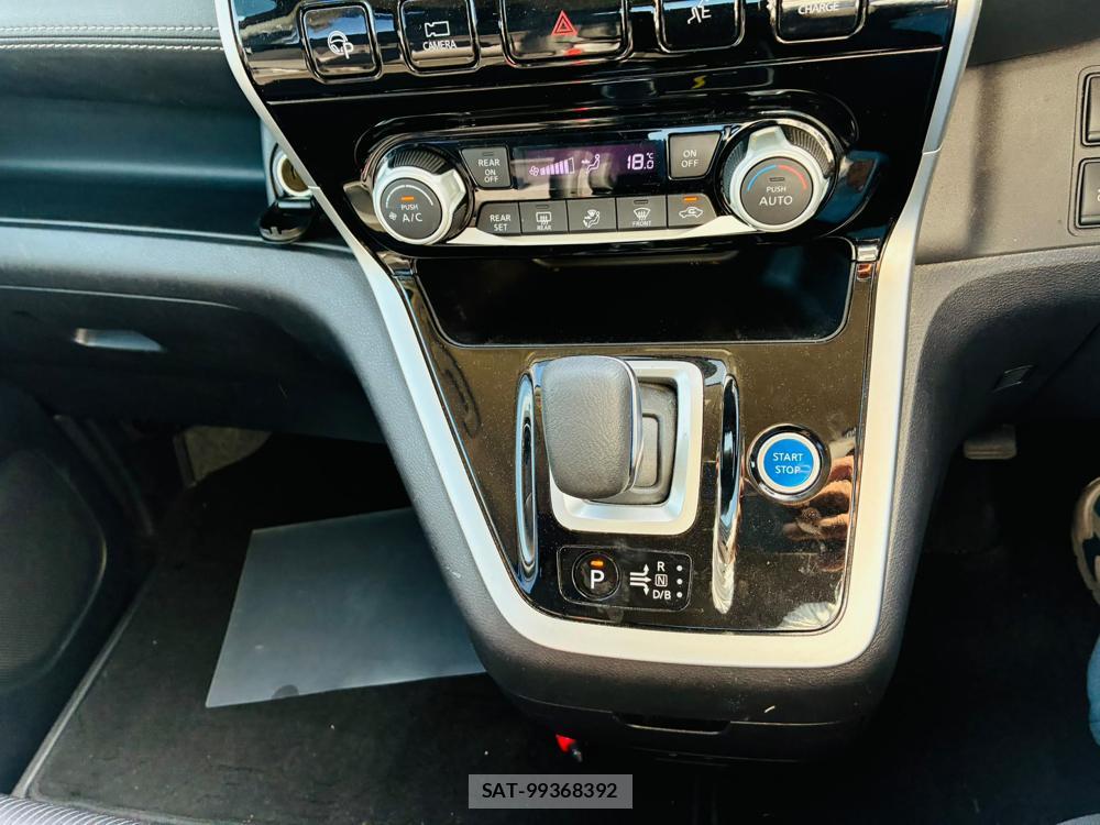 Nissan SERENA 2018 7282474-18