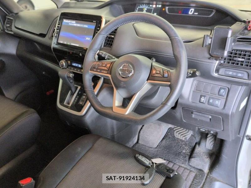 Nissan SERENA 2019 8603374-4