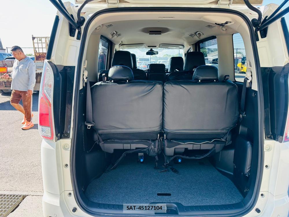 Nissan SERENA 2019 6631962-25