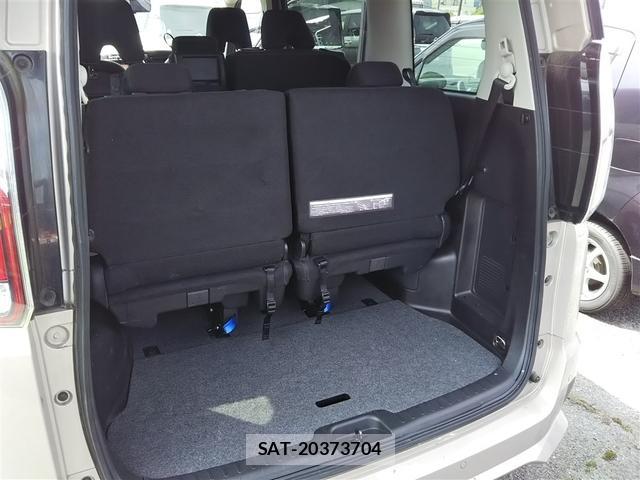 Nissan SERENA 2018 1218381-8
